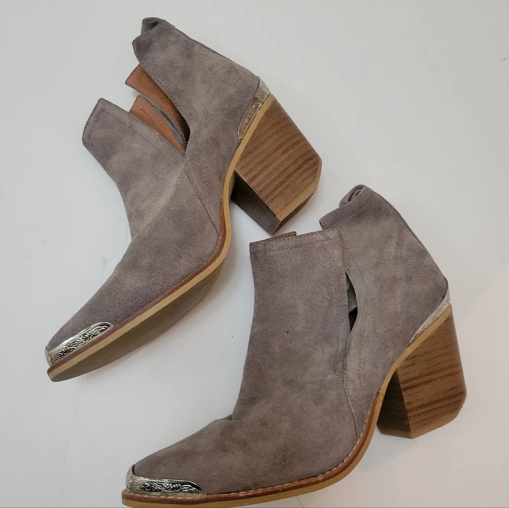 Silver Tip Western Cutout Cowboy Bootie Like New Coastal Cowgirl Boho Festival‎
